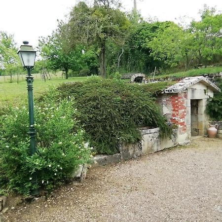 Gite Ancien Lavoir Viserny Esterno foto