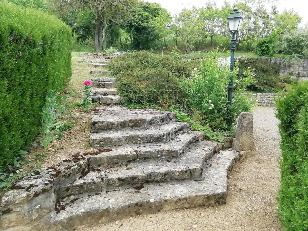 Gite Ancien Lavoir Viserny Esterno foto